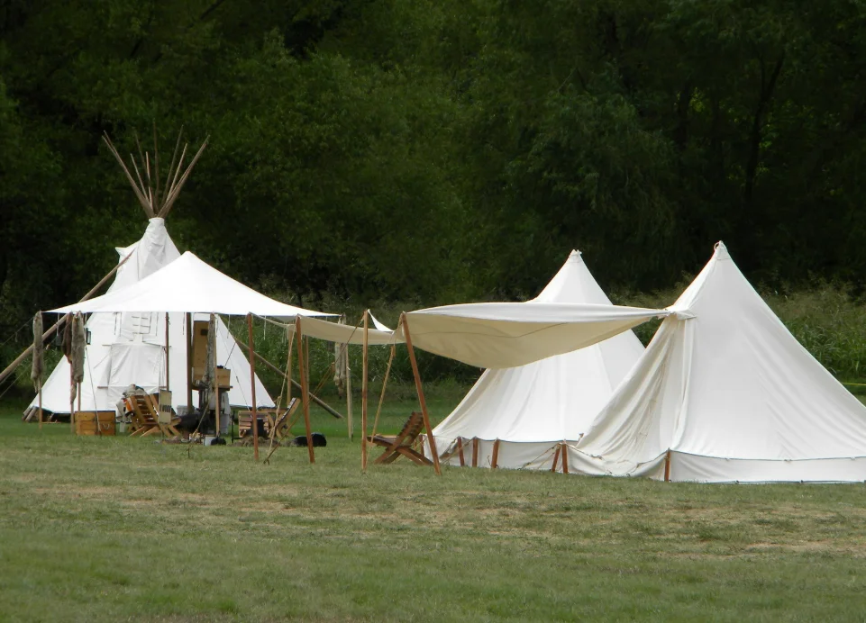 Hébergement insolite escapadenaturelle - tipi